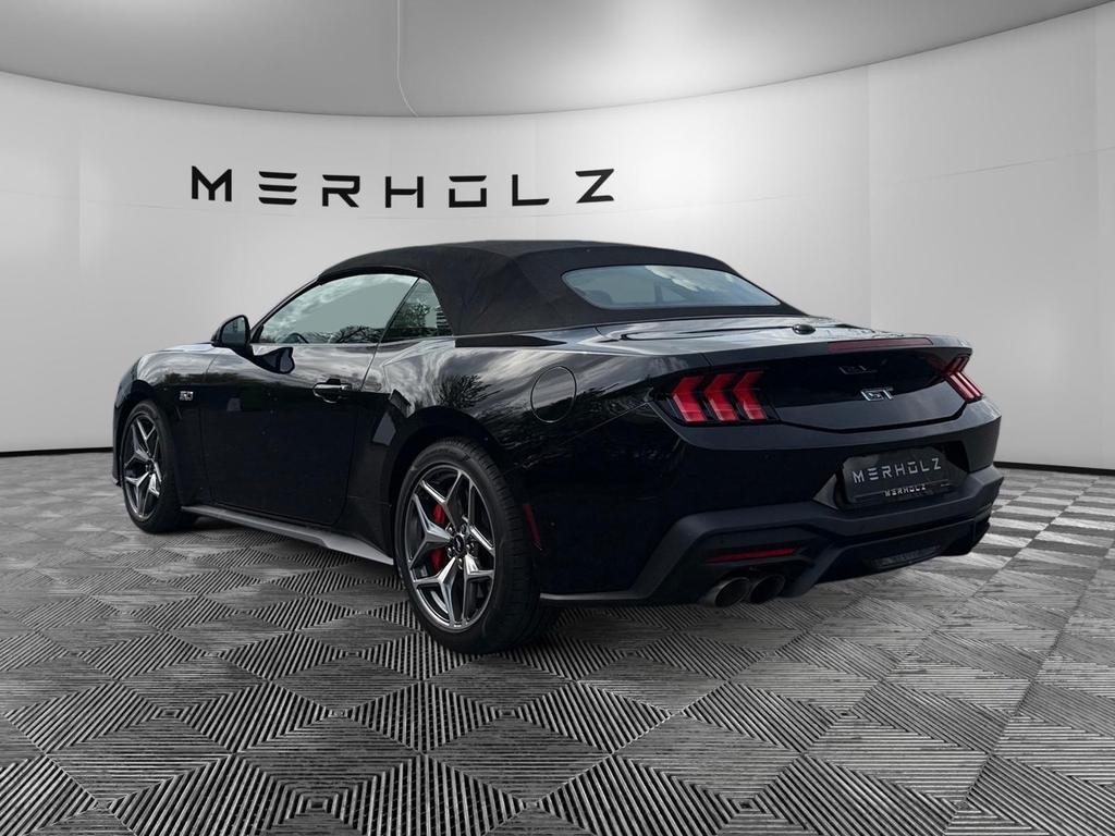 Ford Mustang 2024