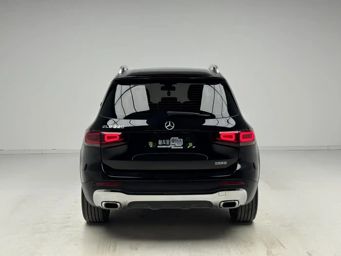 Mercedes-Benz GLB 2023