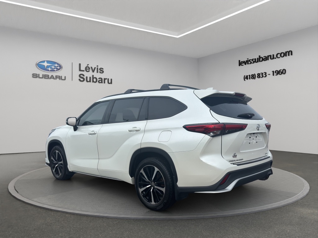 Toyota Highlander 2021
