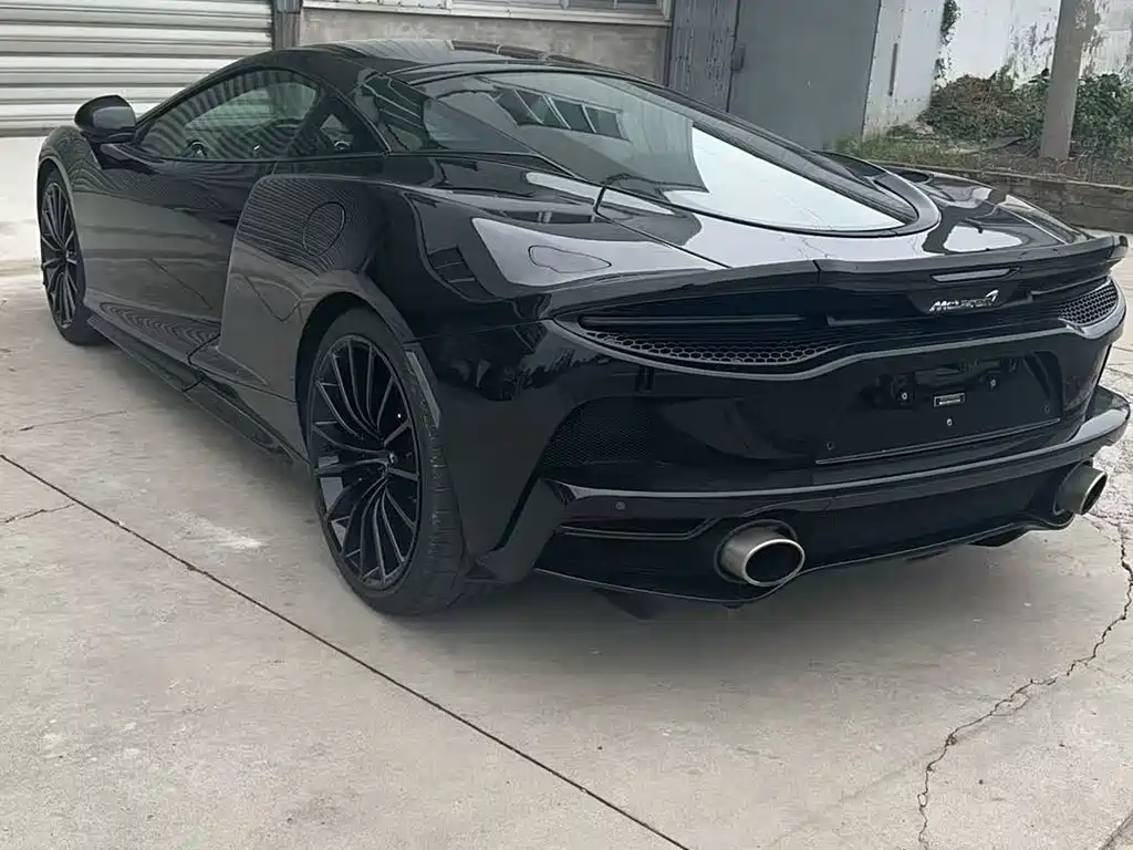 McLaren GT 2023