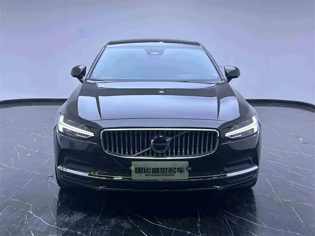 Volvo S90 2022