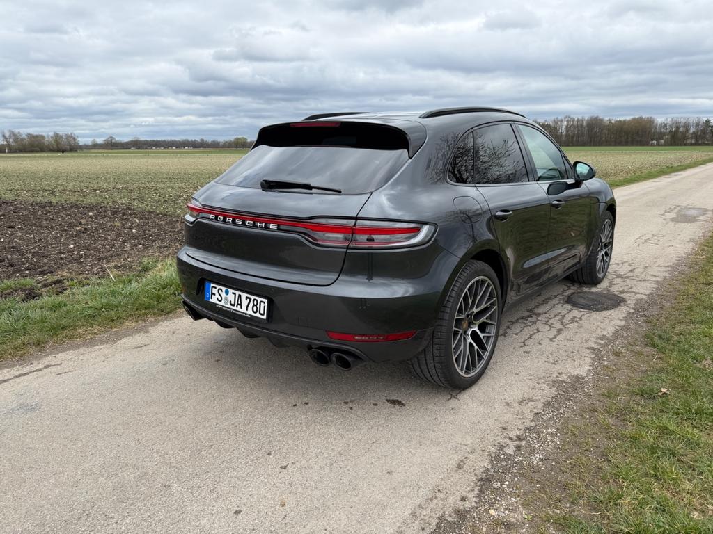Porsche Macan 2021