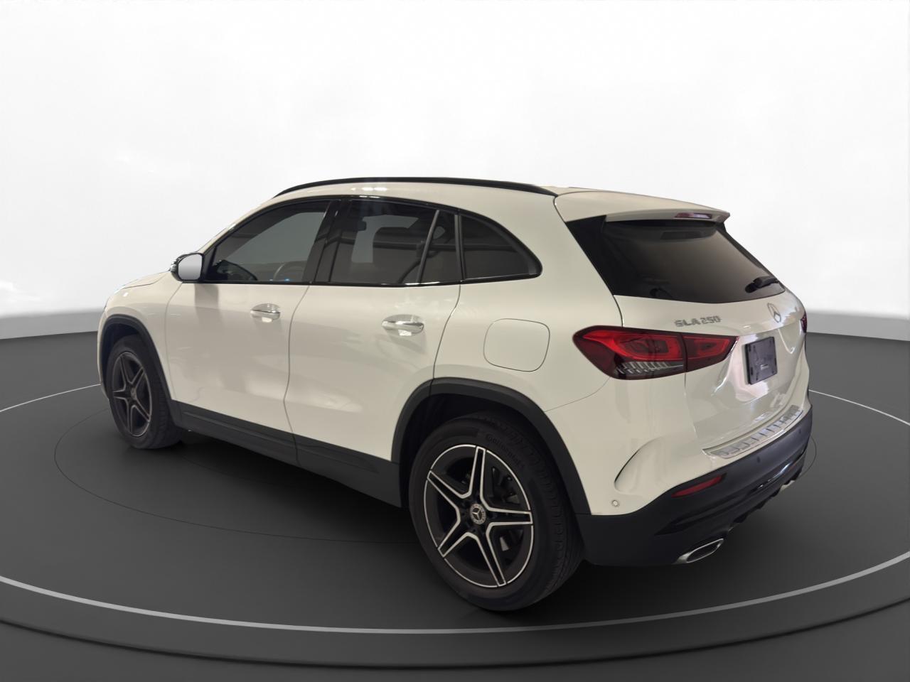 Mercedes-Benz GLA 2021