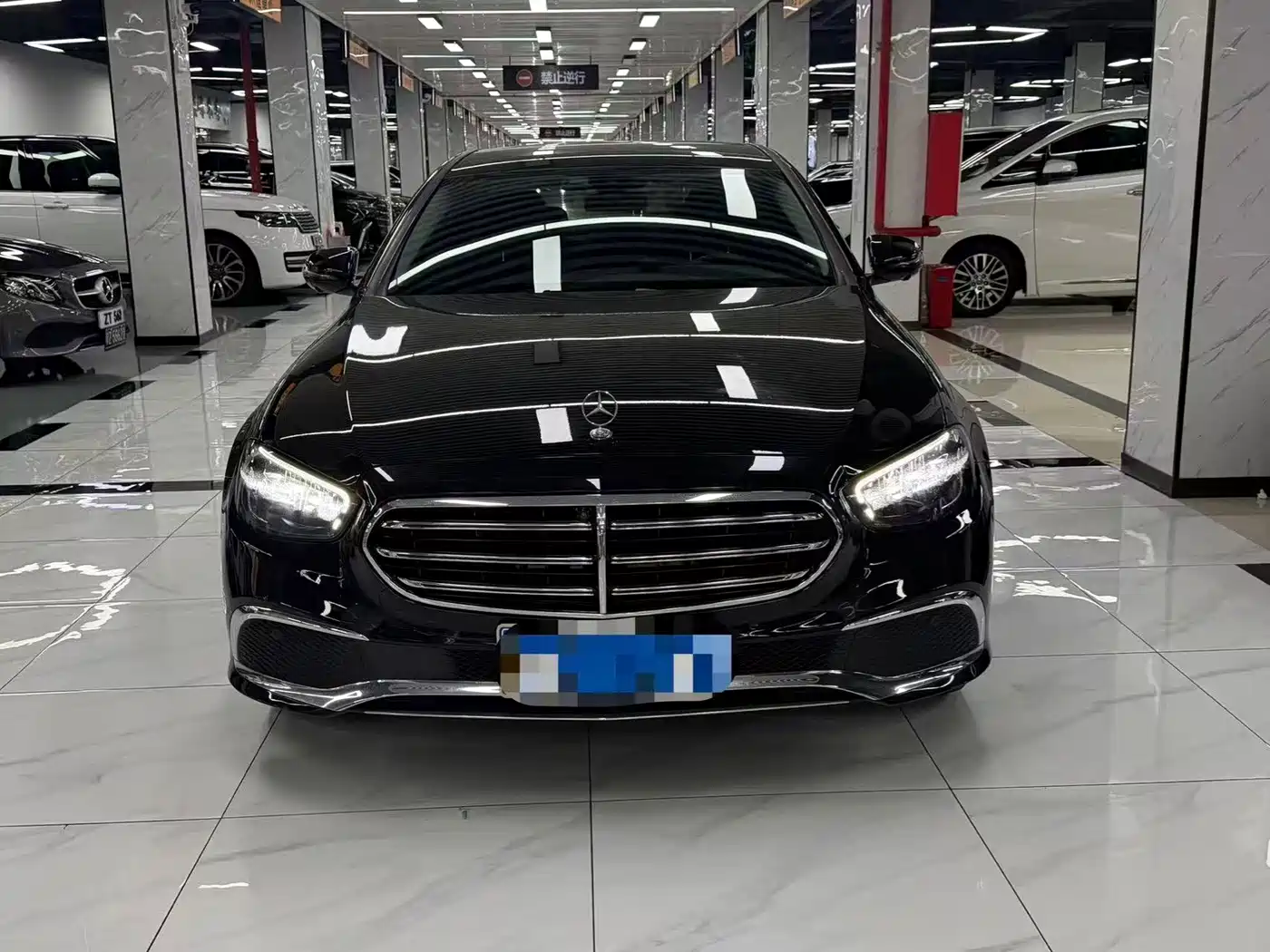 Mercedes-Benz E-Класс 2023