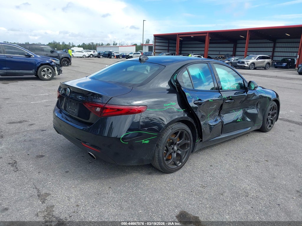 Alfa Romeo Giulia 2021