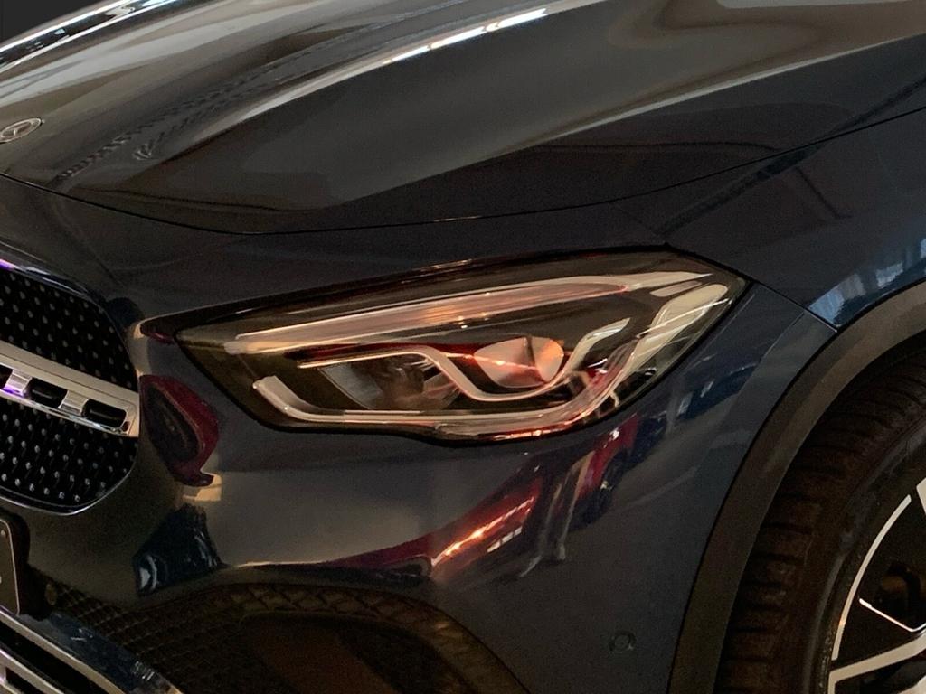 Mercedes-Benz GLA 200 2021