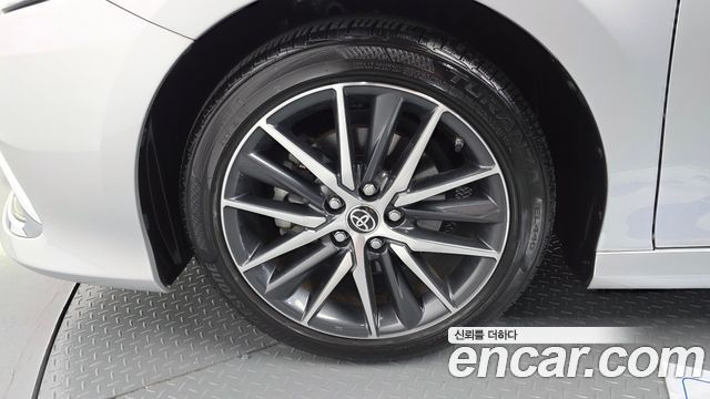 Toyota Camry 2023