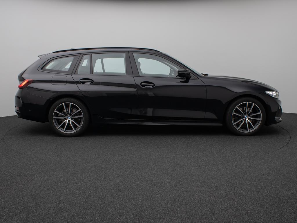 BMW 320 2023