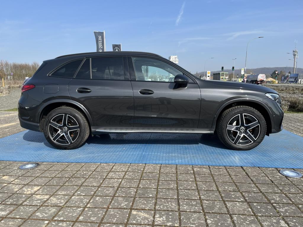 Mercedes-Benz GLC 300 2023