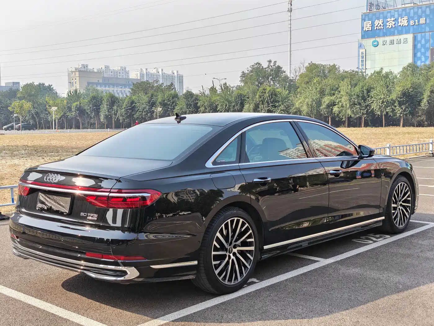 Audi A8 2024
