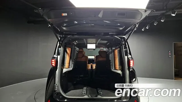 Toyota Alphard 2024