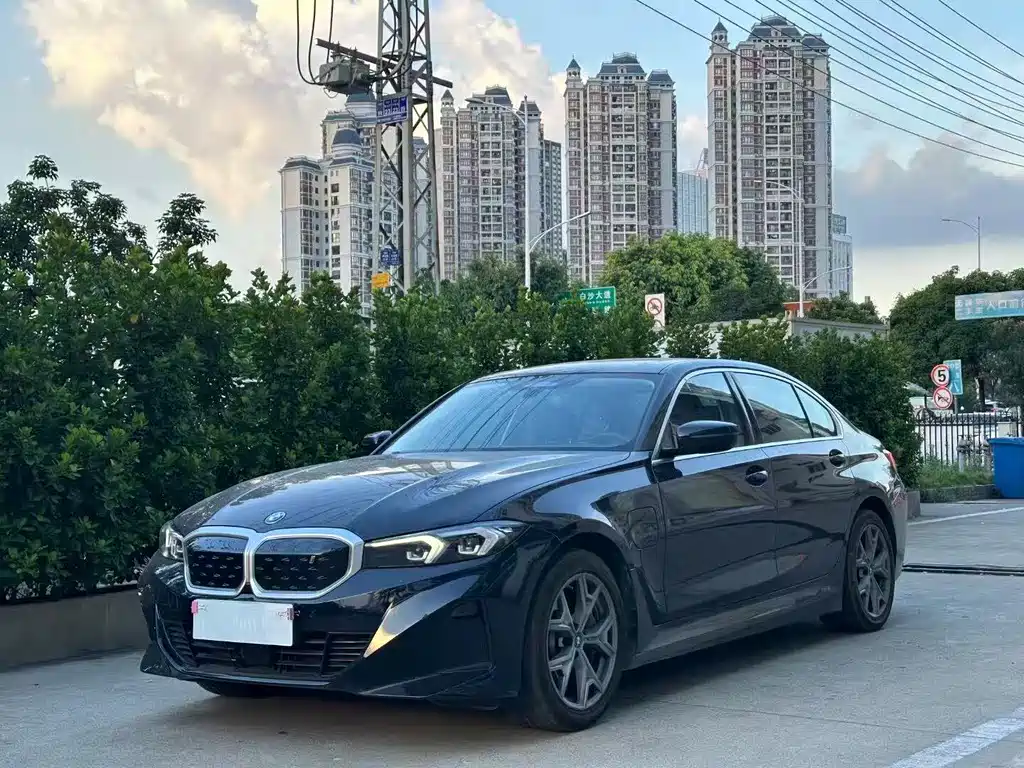 BMW i3 2022