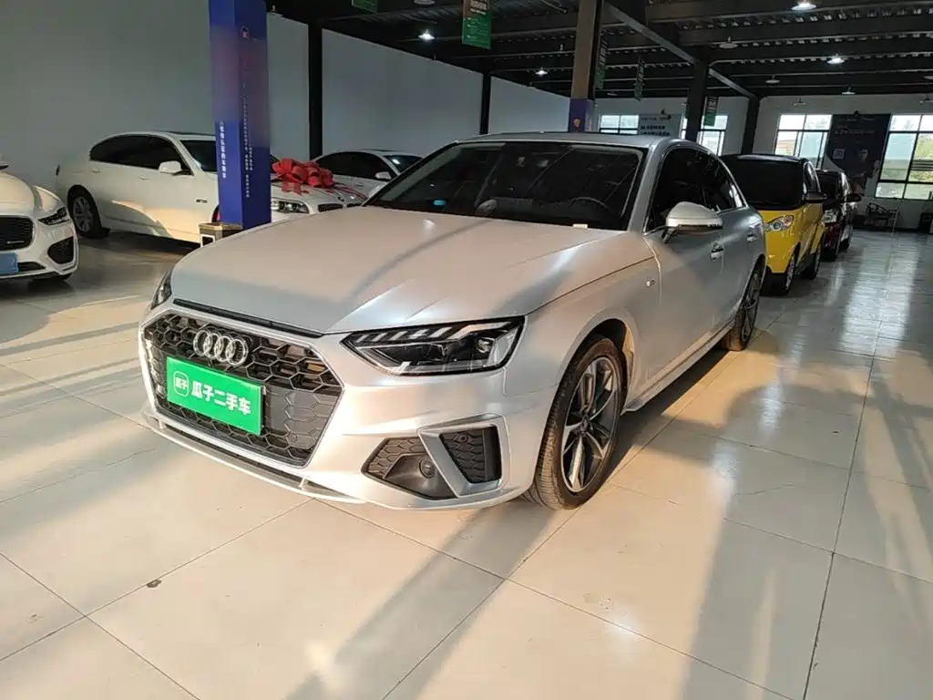 Audi A4 2025