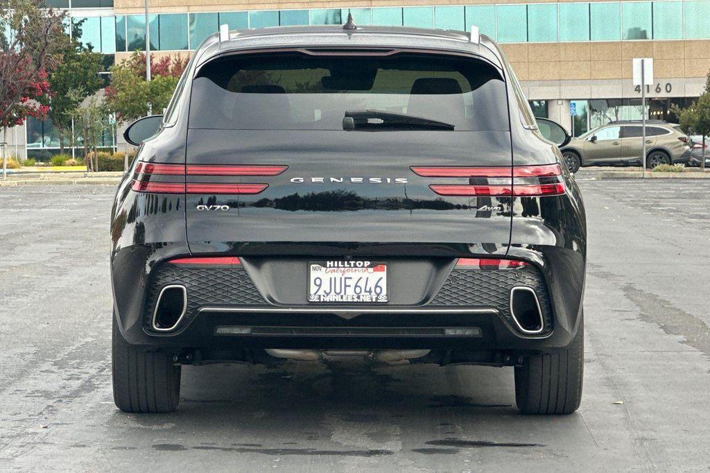 Genesis GV70 2024