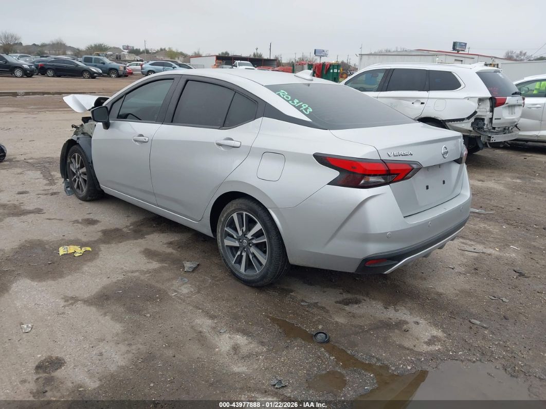 Nissan Versa 2021
