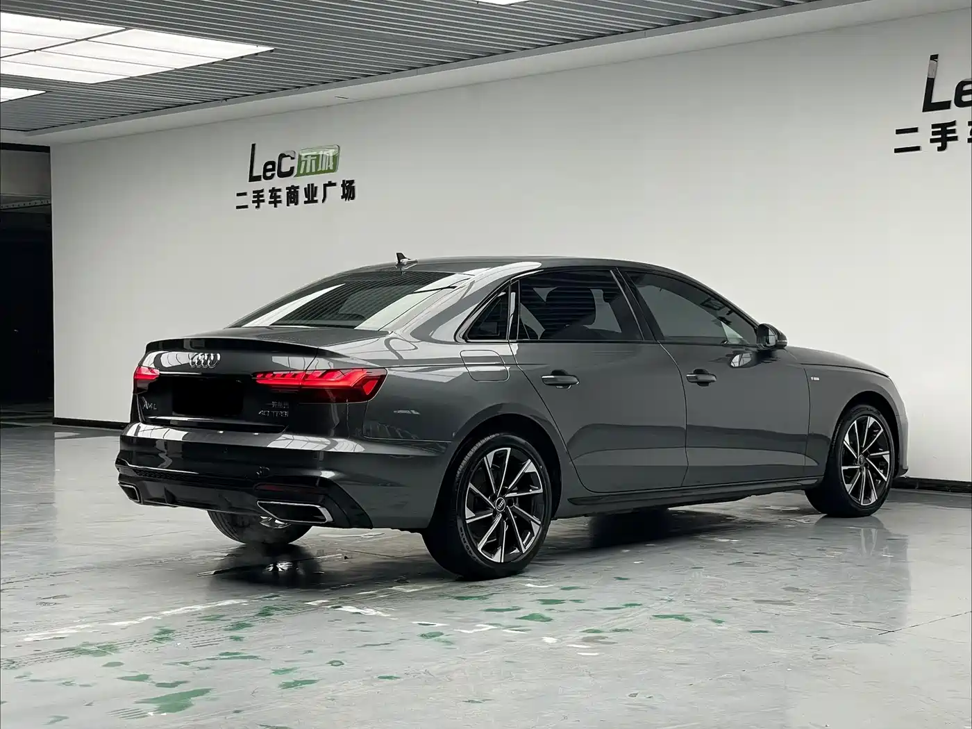 Audi A4 2023
