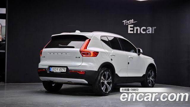 Volvo XC40 2021