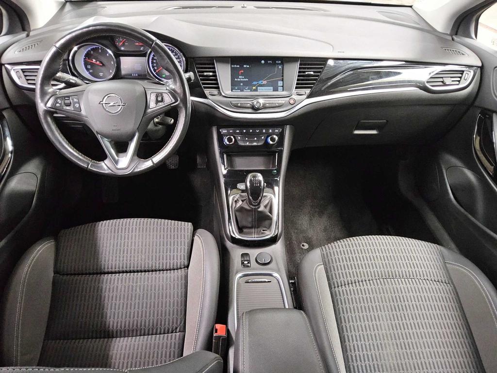 Opel Astra 2022