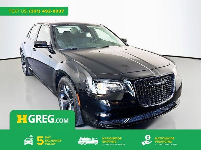 Chrysler 300 2023