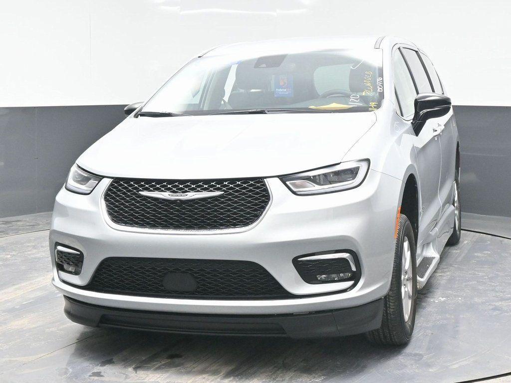Chrysler Pacifica 2024