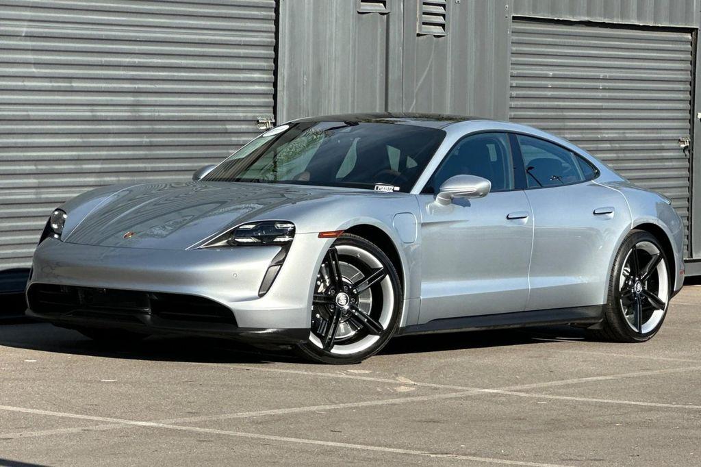 Porsche Taycan 2021