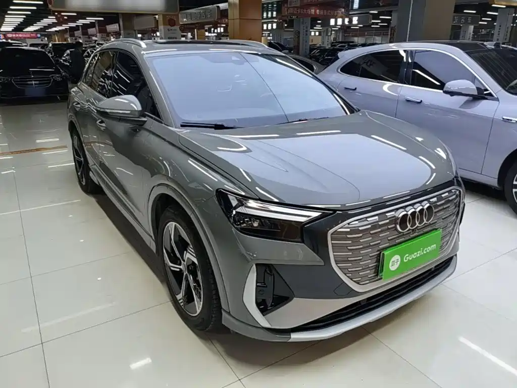Audi Q4 e-tron 2024