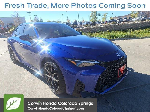 Lexus IS 2026
