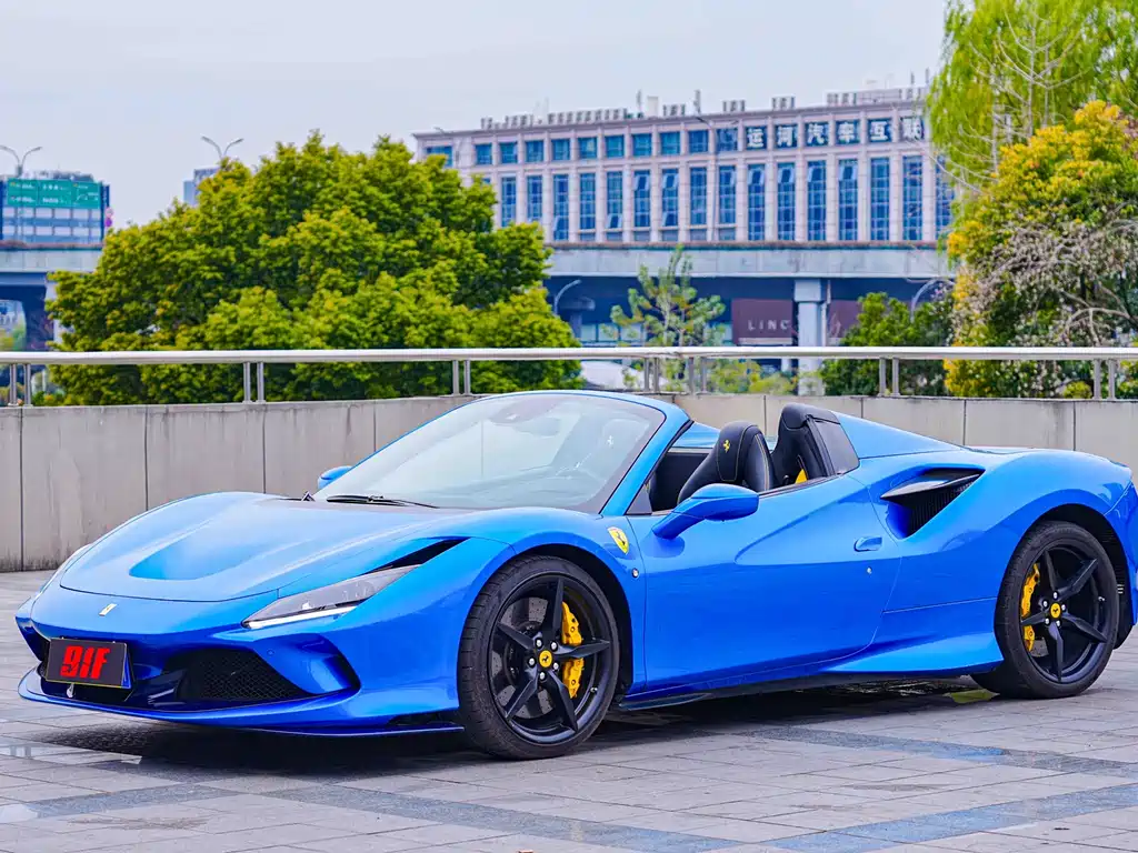 Ferrari F8 2021