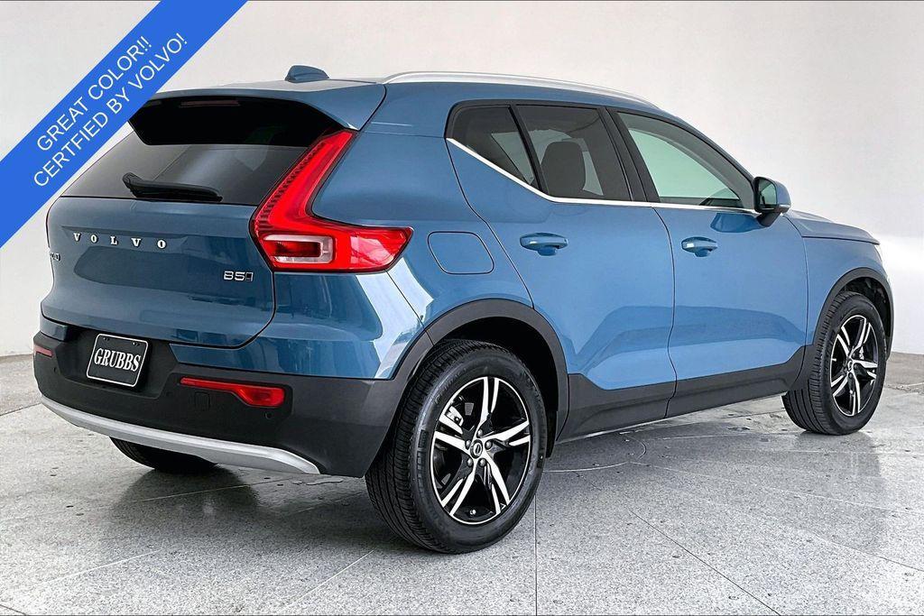 Volvo XC40 2025