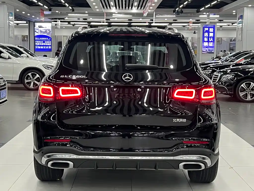 Mercedes-Benz GLC 2023