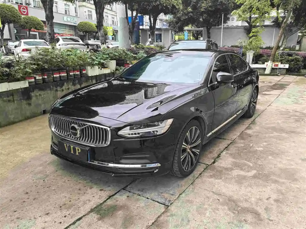 Volvo S90 2022