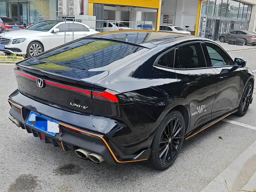 Changan UNI-V 2022