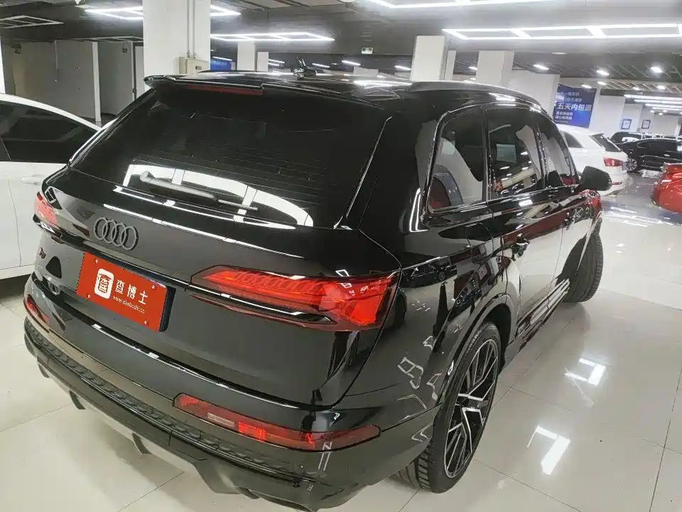 Audi Q7 2025