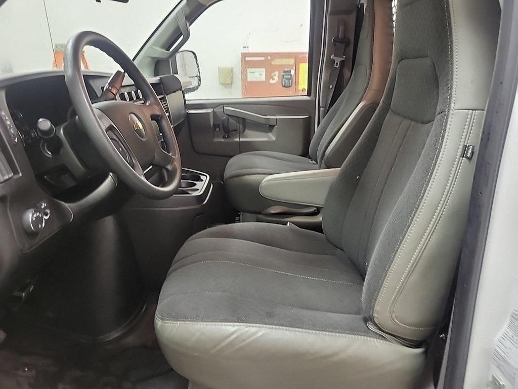 Chevrolet Express 2024