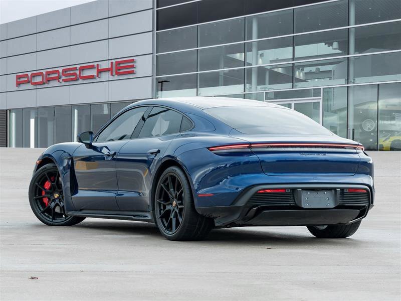 Porsche Taycan 2023