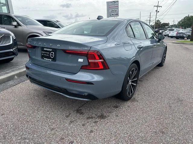 Volvo S60 2023