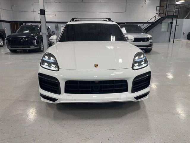 Porsche Cayenne 2021
