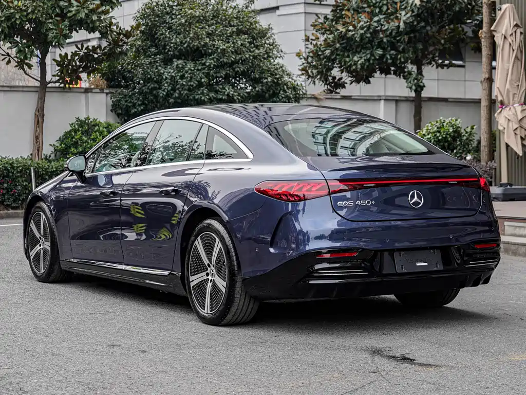 Mercedes-Benz EQS 2023