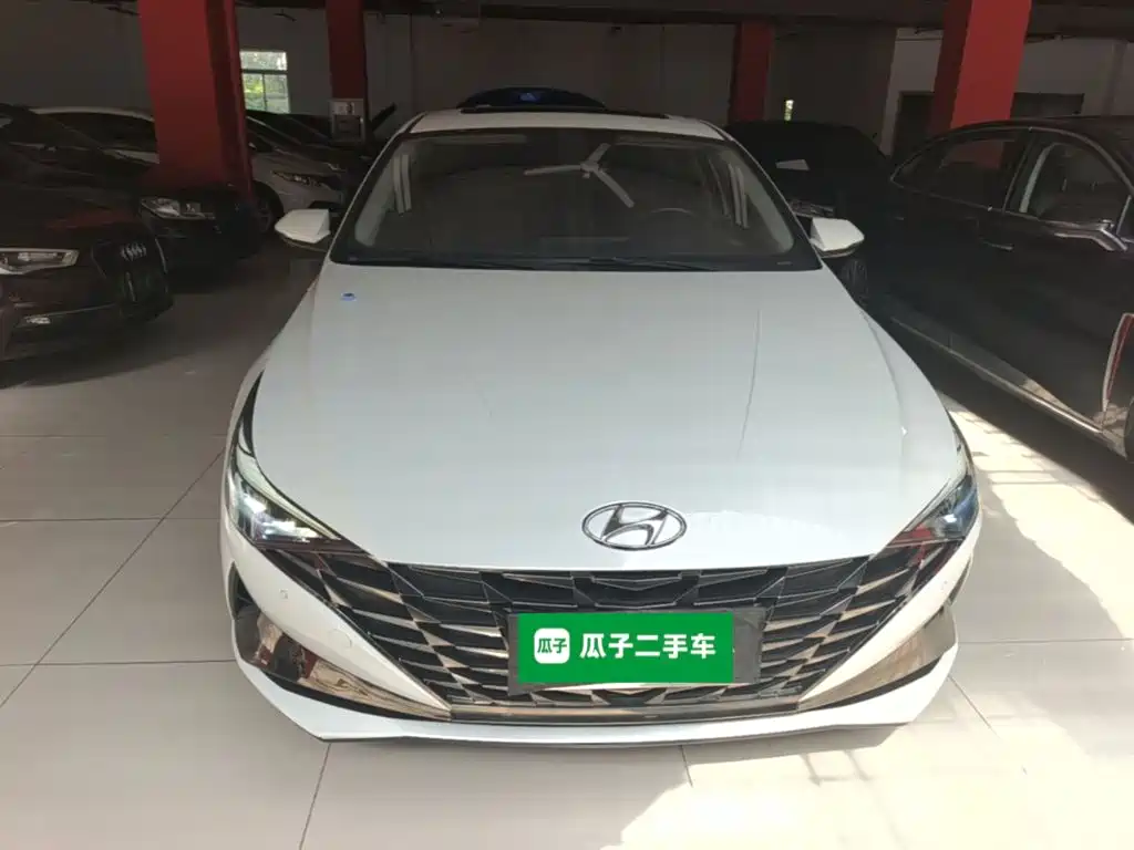 Hyundai Elantra 2021