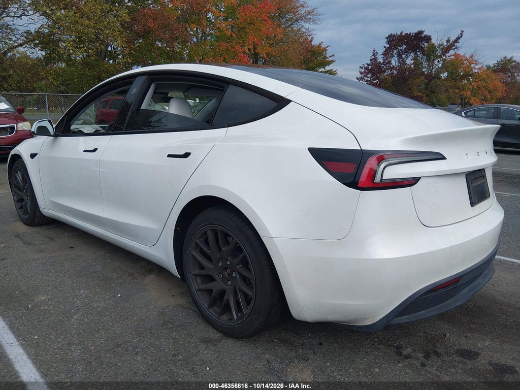 Tesla Model 3 2025