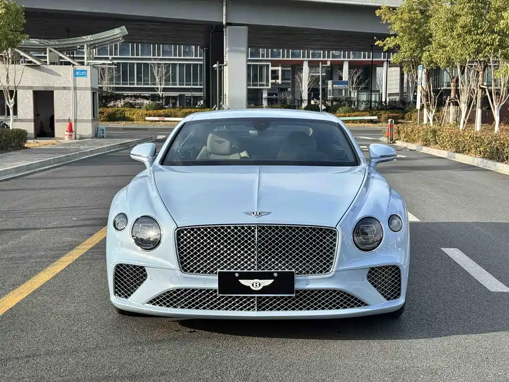 Bentley Continental 2022
