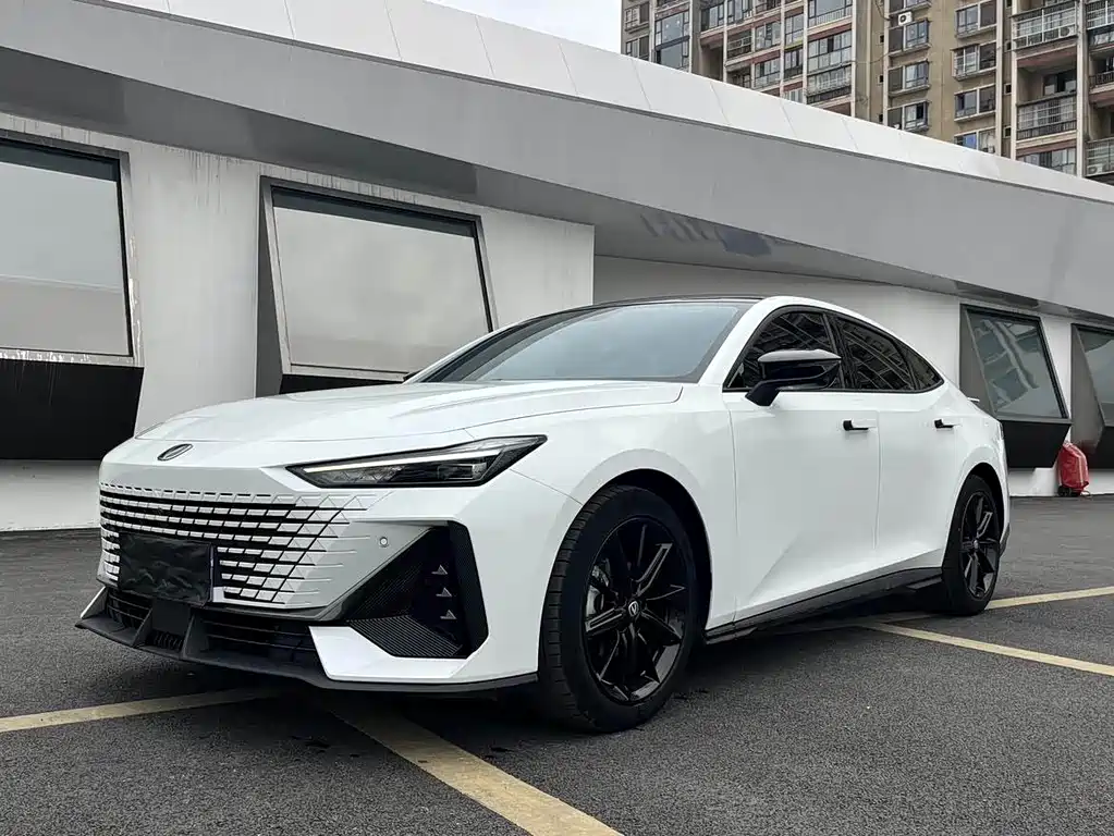 Changan UNI-V 2022