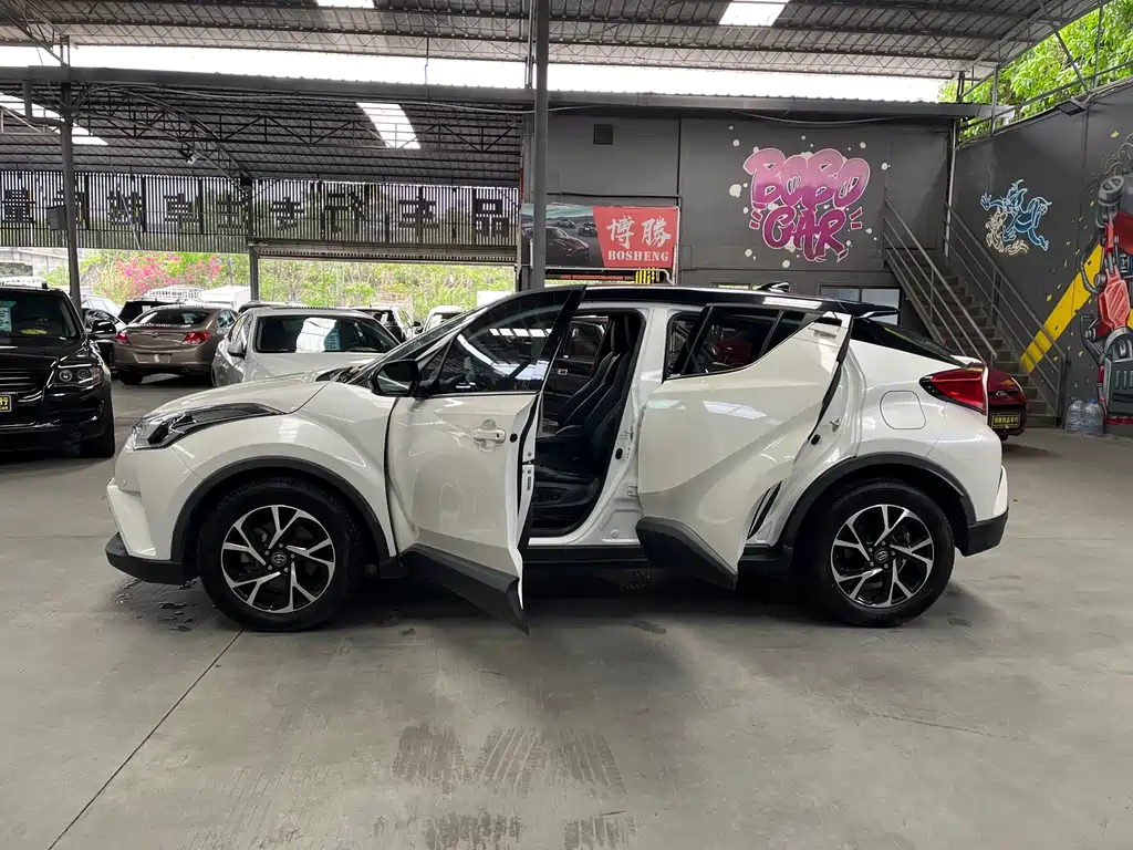 Toyota C-HR 2021