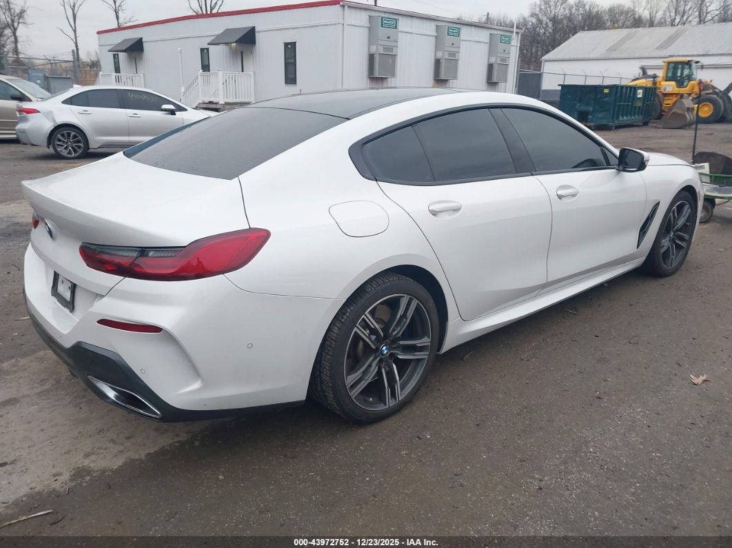 BMW 8 серии 2020