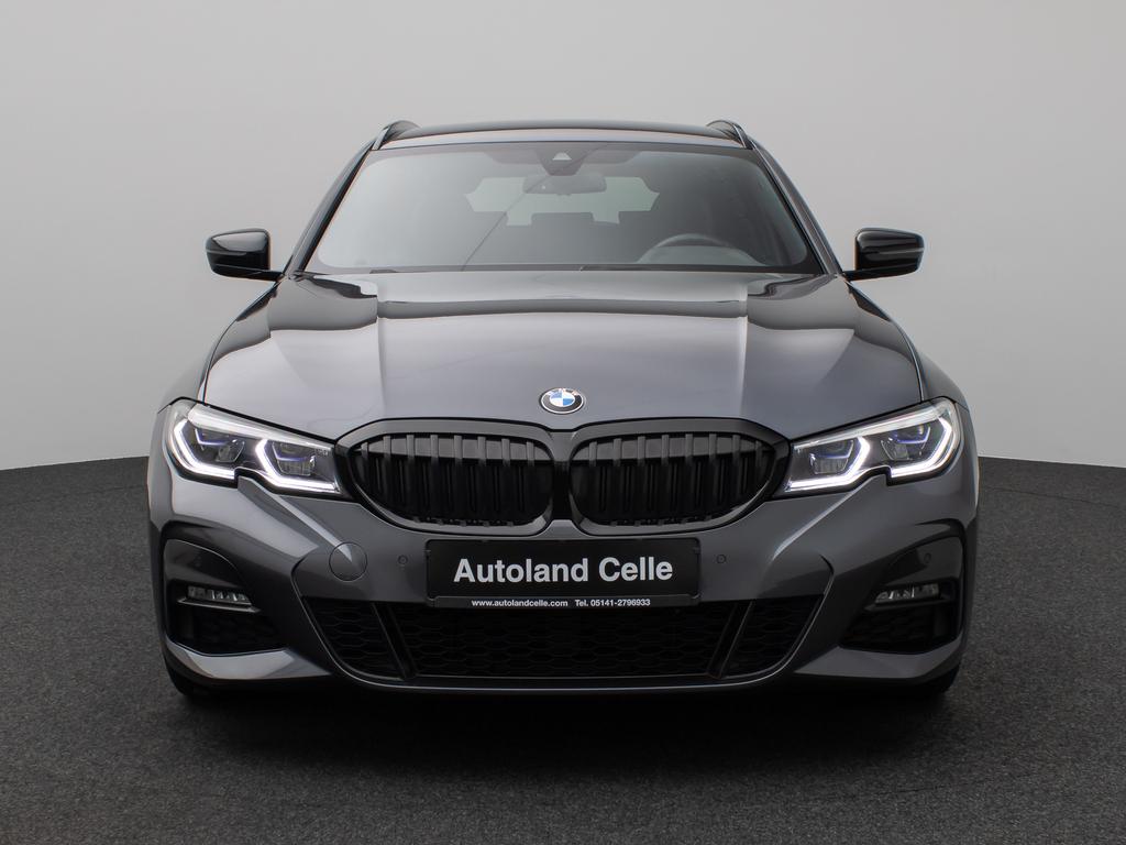 BMW 320 2022