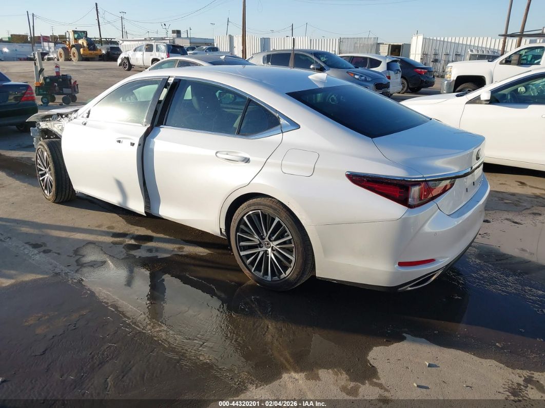 Lexus ES 2025
