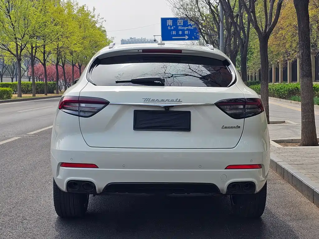 Maserati Levante 2022