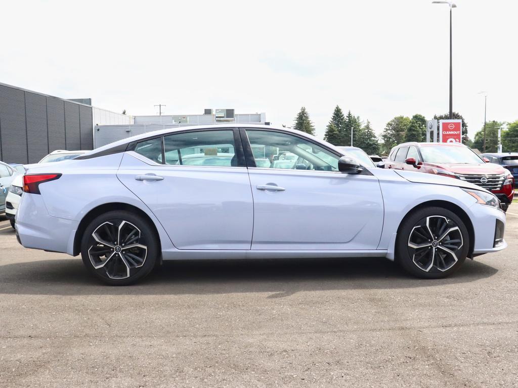 Nissan Altima 2025