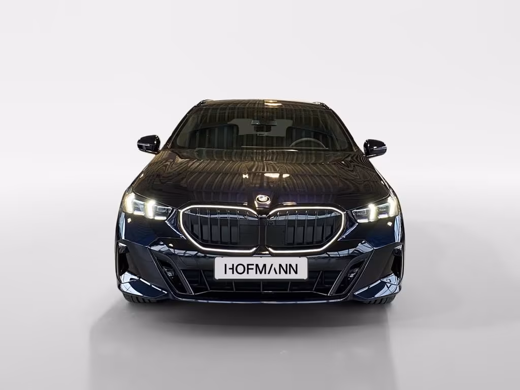 BMW 540 2025