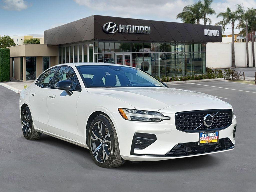 Volvo S60 2024